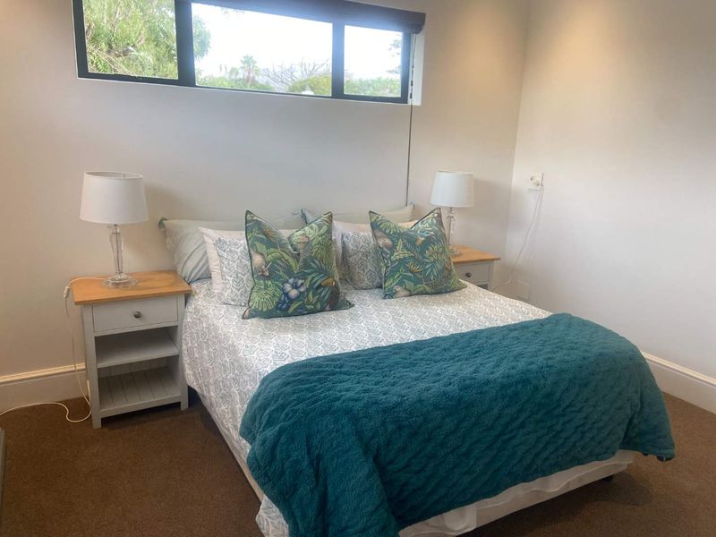 Modern garden Cottage in Constantia - Photo 8