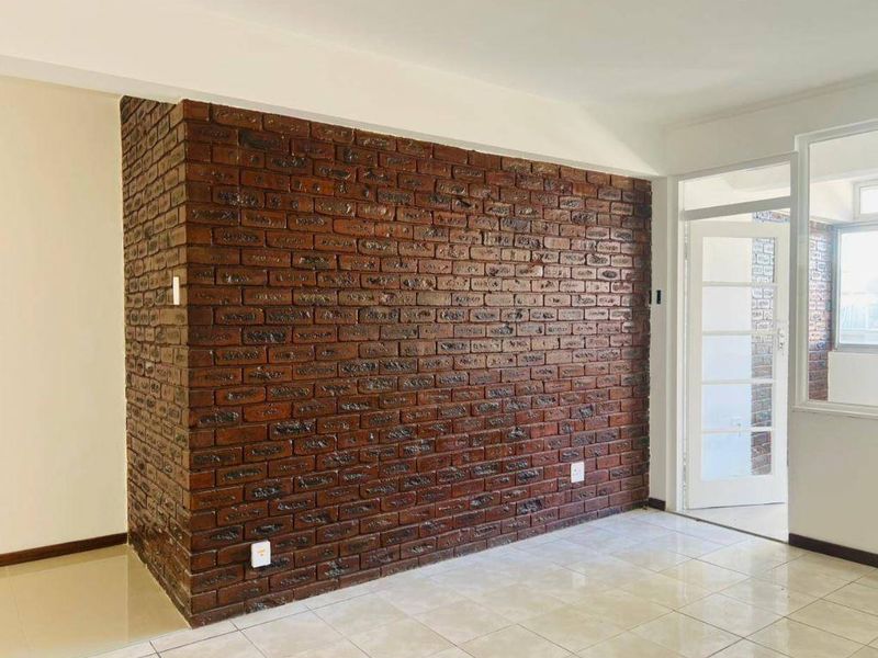 Newly renovated 2-Bedroom Apartment in the prime of South Beach for sale! Hurry this wont last! - Photo 5