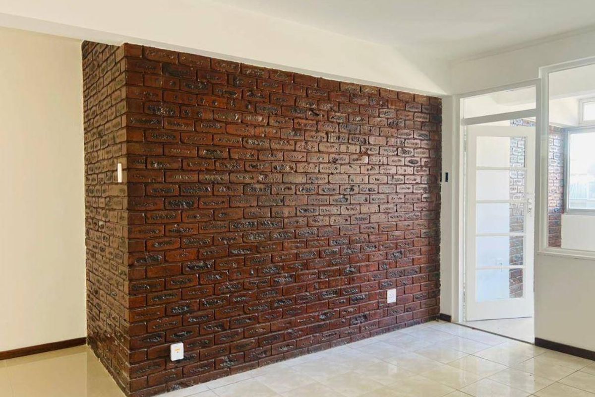 Newly renovated 2-Bedroom Apartment in the prime of South Beach for sale! Hurry this wont last! - Photo 5