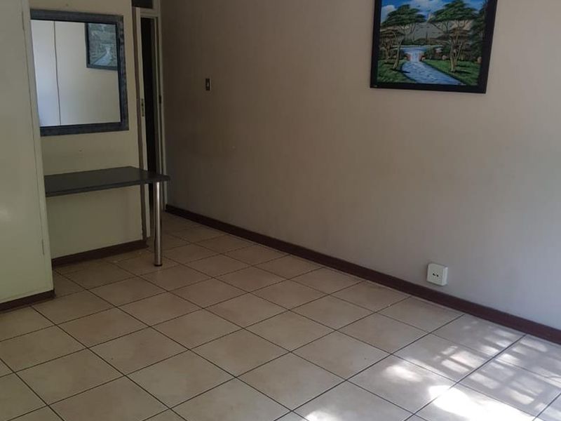 4 Bedroom Investment apartment is now for sale in Arcadia - Photo 8