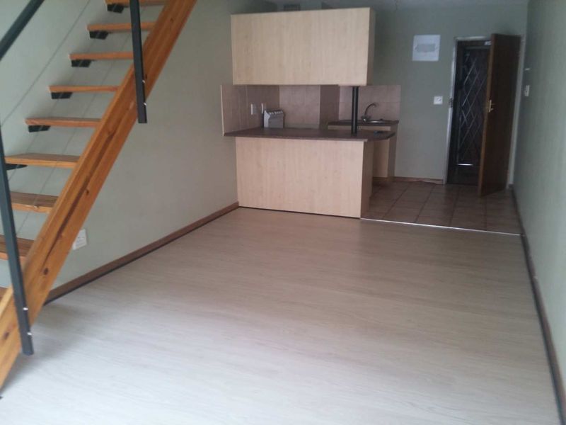 1 Bedroom loft to rent in Hatfield - Photo 4