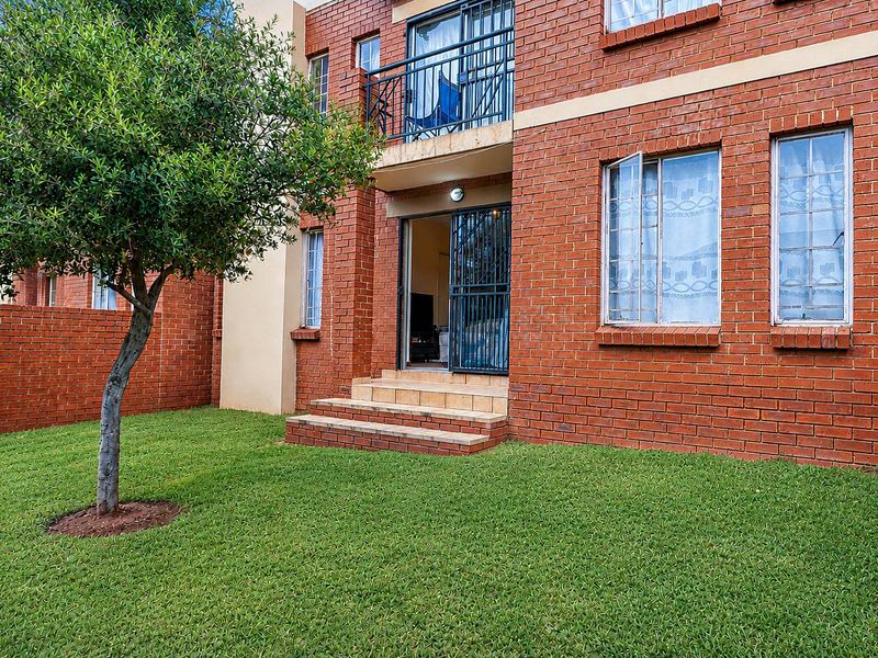 Ground floor 3 Bedroom 1 bathroom home - Photo 1