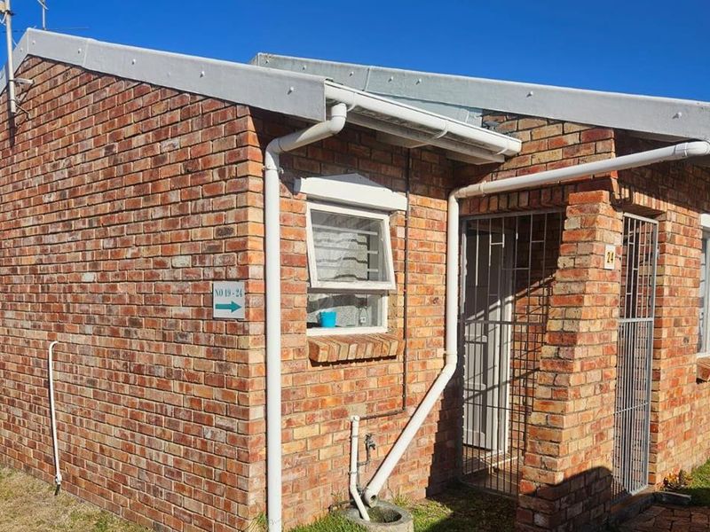 2 Bedroom Townhouse in Lorraine - Photo 3