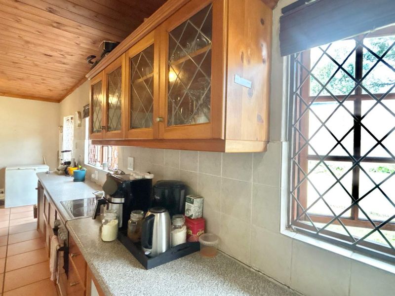 Spacious Family Living in a Convenient Scottsville Location - Photo 9