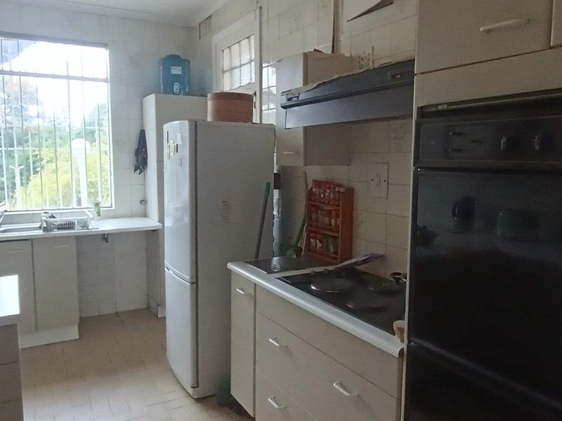 Stunning 3-bedroom house in Observatory for sale - Photo 10