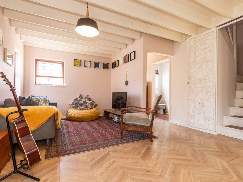 Stylish 3-bed freestanding duplex in Kenilworth, Cape Town - Photo 3