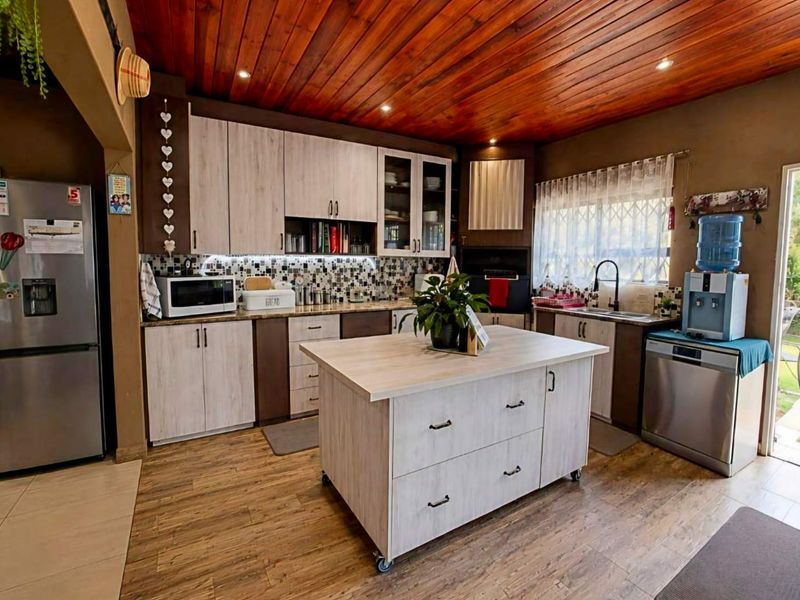 3 Bedroom House for Sale in Rothdene - Photo 4