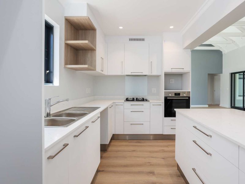 A Spacious Single-Level Home Designed for Elegant Retirement Living - Photo 5