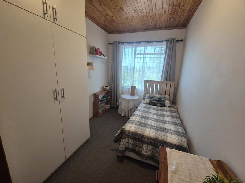 All on one level Klein Windhoek Family home - Photo 9