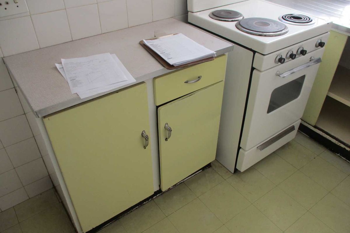 BACHELOR FLAT TO RENT IN ARCADIA - Photo 5