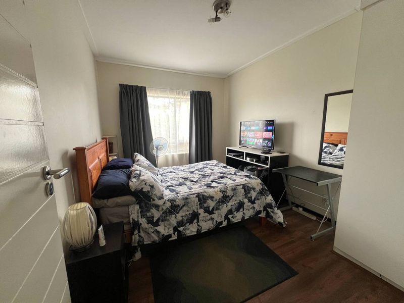 Spacious One bedroom Apartment with scenic views - Photo 7