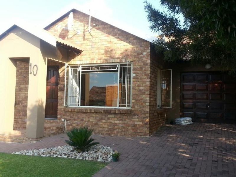 2 bedrooms Townhouse in SECUNDA EXT 22 - Photo 2