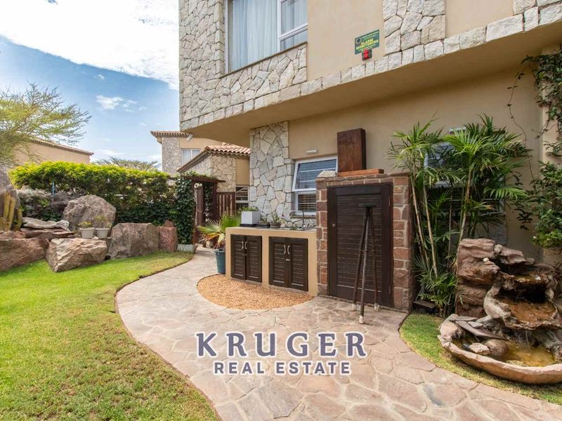3-Bedroom Townhouse for Sale - Photo 2