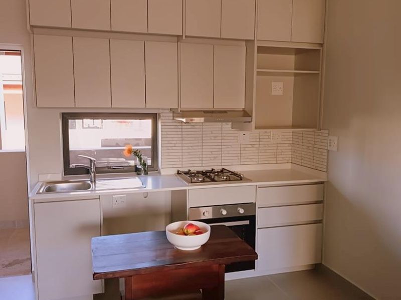 Studio apartment to rent in Hartland Retirement Village - Furnished - 1 July 2026 - Photo 4