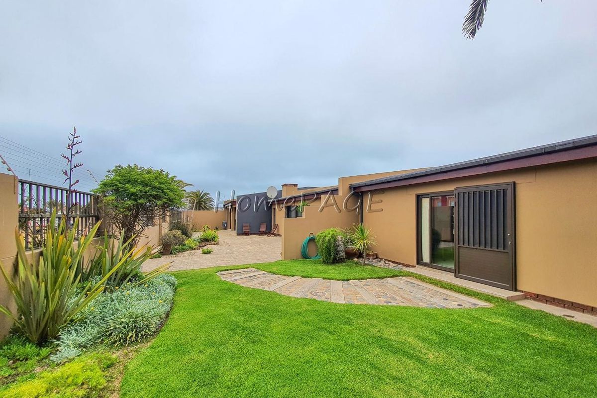 Ext 4, Henties Bay:  Stunning, spacious 4 Bedr Home is for Sale - Photo 3