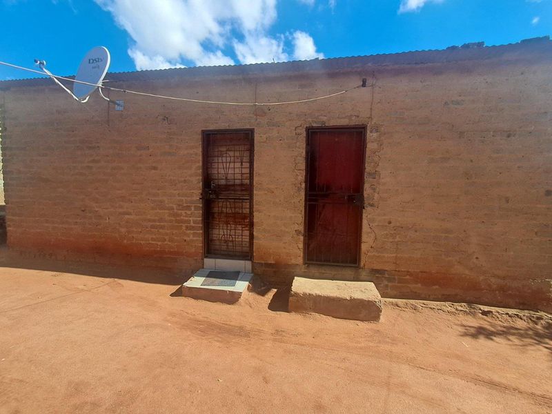 CASH BUYERS ONLY, CASH BUYERS ONLY - Photo 2