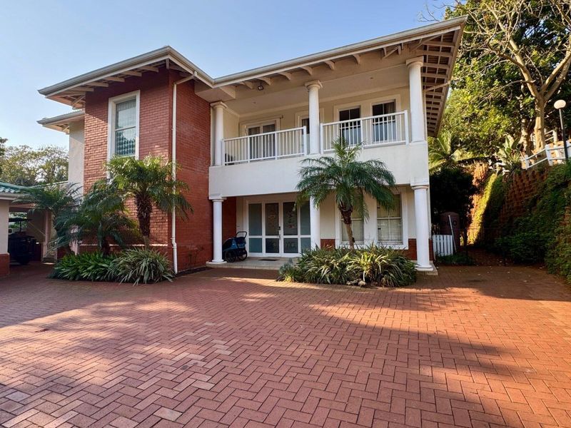 Spacious Family Home in Secure Mount Edgecombe Estate - Photo 1