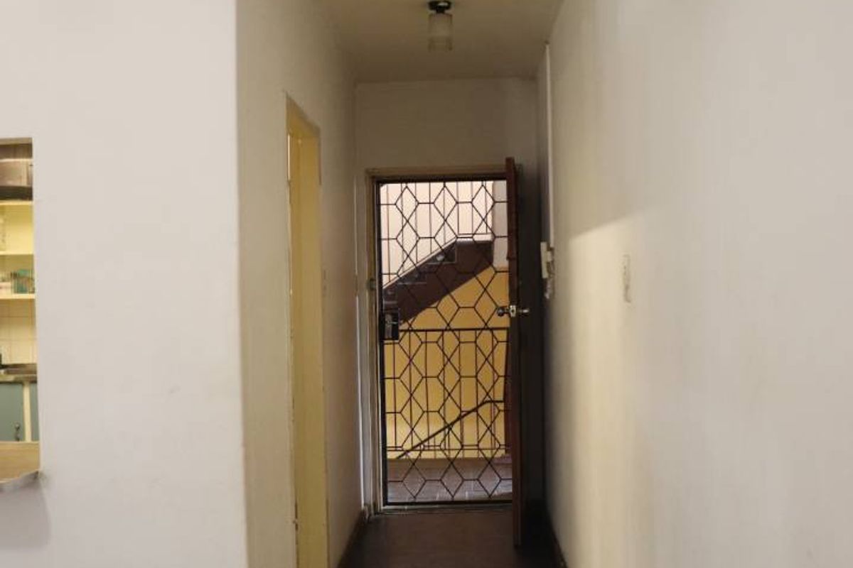 Unit for sale in East Lake Florida - Photo 4