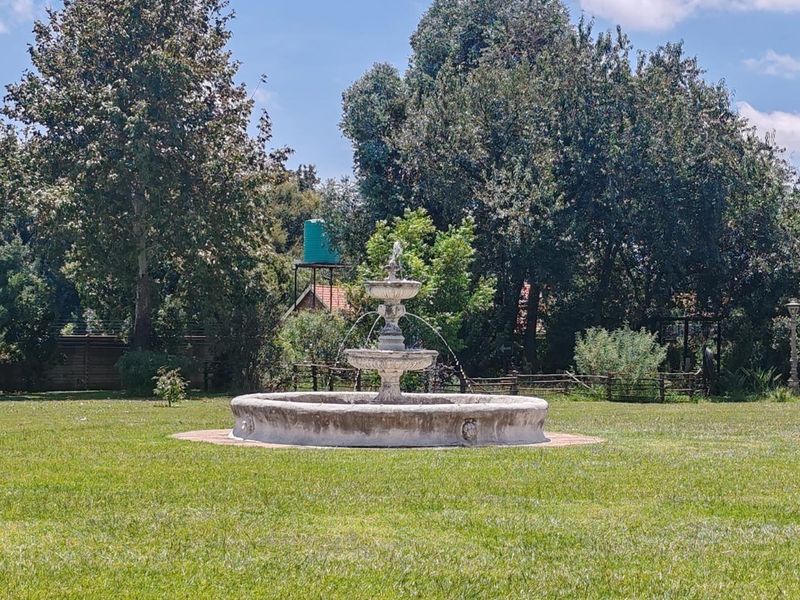 Elegant Serenity Nortons Home Estate - Photo 9