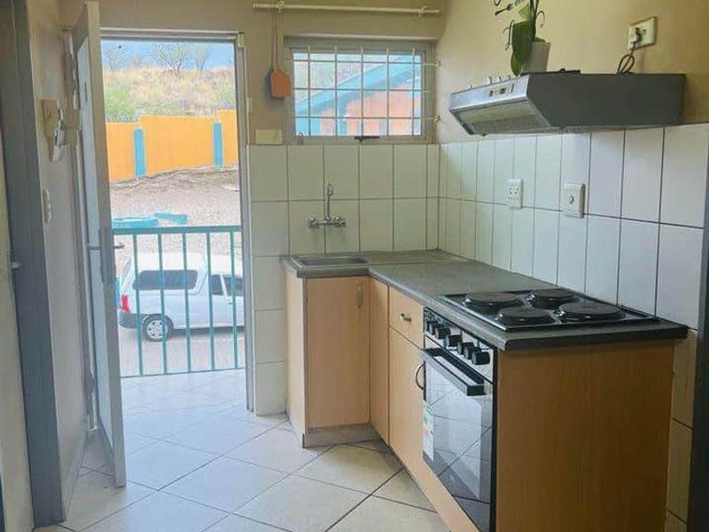 Aparment for Sale - Otjomuise 2 - Photo 2