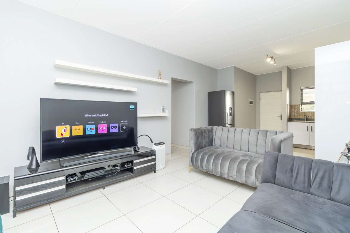 YOUR NEXT CHAPTER AWAITS YOU. - Photo 5