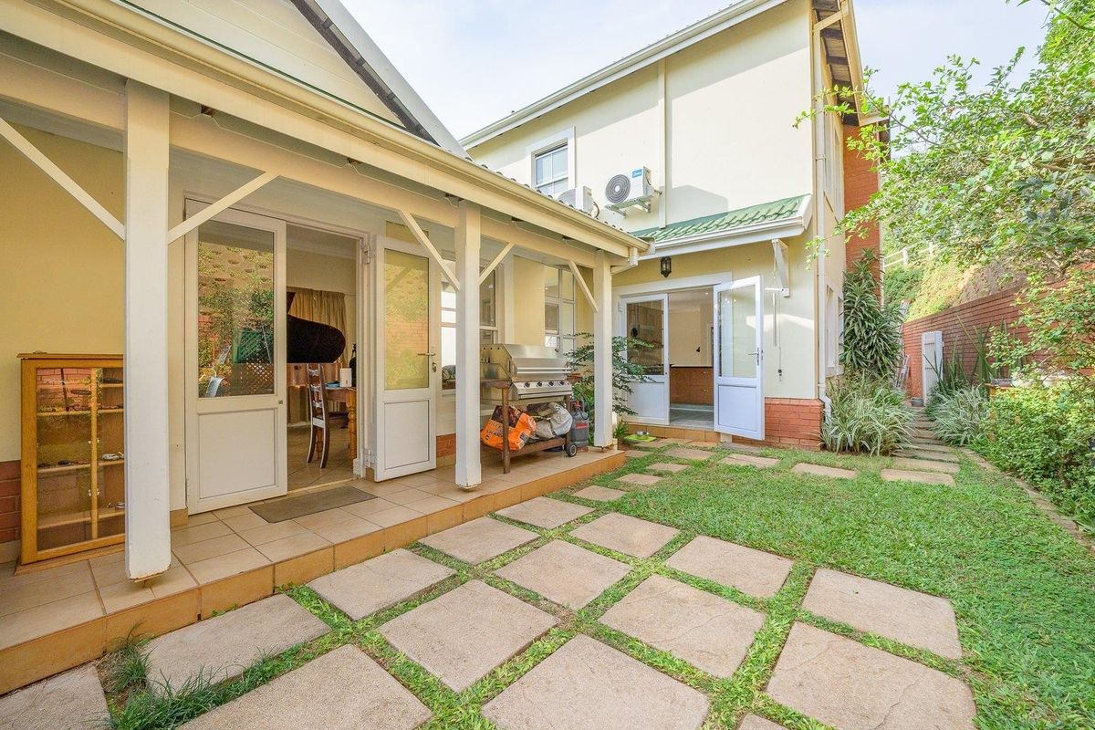 Extravagant Living in the Prestigious Mount Edgecombe Country Club Estate - Photo 2