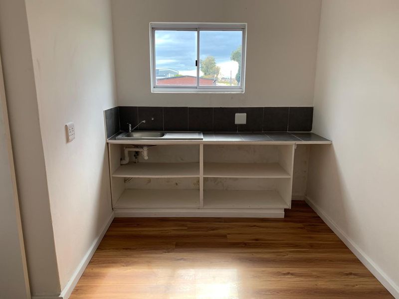 Refurbished Offices with Parking in Central Blackheath - Photo 3