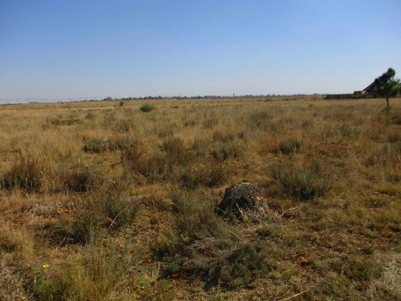 VACANT STAND IN HENLEY - Photo 5