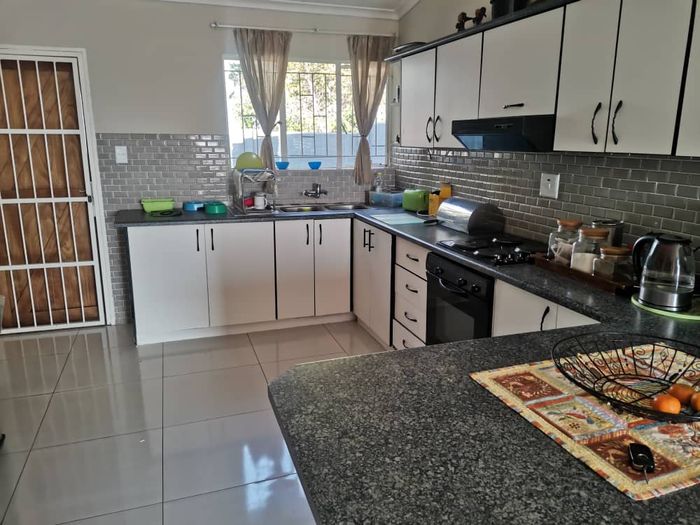 Property #2419506, House Pending Sale in Kleine Kuppe