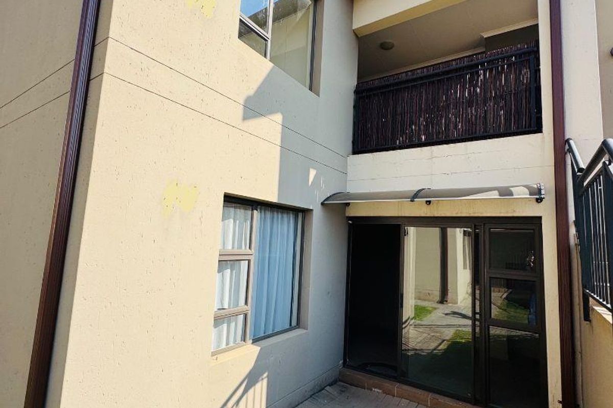 2 Bedroom, 2 Bathroom Ground Floor Apartment – Pet Friendly - Photo 3