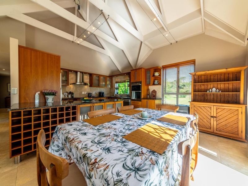 Spacious Furnished Apartment with Mountain Views in Stellenbosch - Photo 7