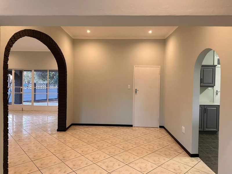 3x Bedrooms House with Flats For Sale in Tsumeb With 2x Bedrooms Flat - Photo 7