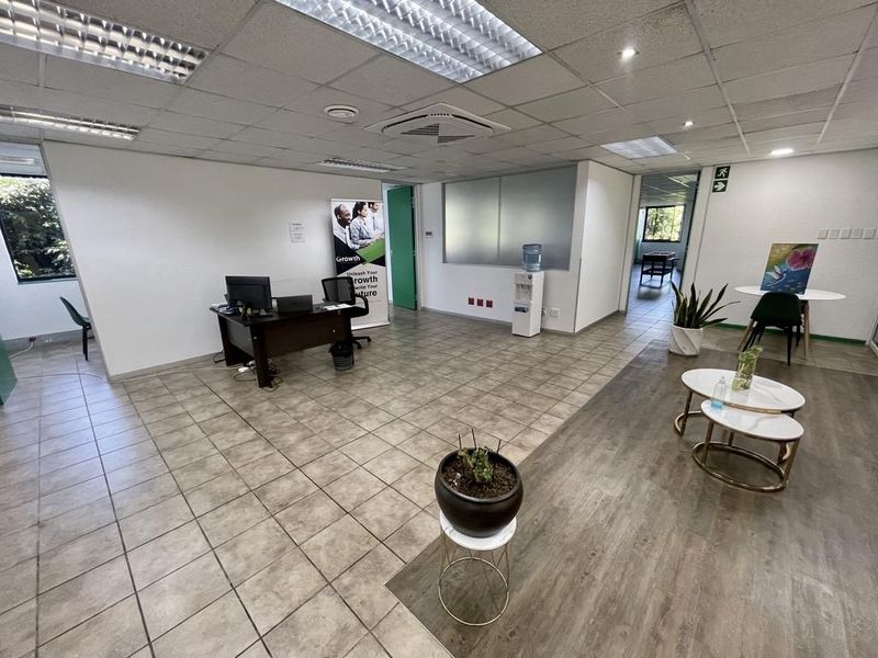 Hendra - A-Grade Office Space to Let in Prime Umhlanga Ridge - Photo 2