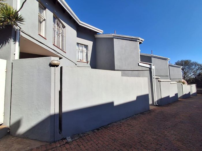 Property #2503748, Townhouse For Sale in Eldoraigne