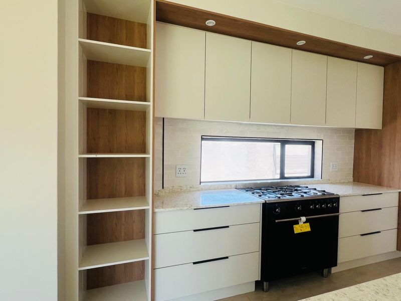 Newly Built- Ready to Move in - Family 3 bedroom home - Photo 6