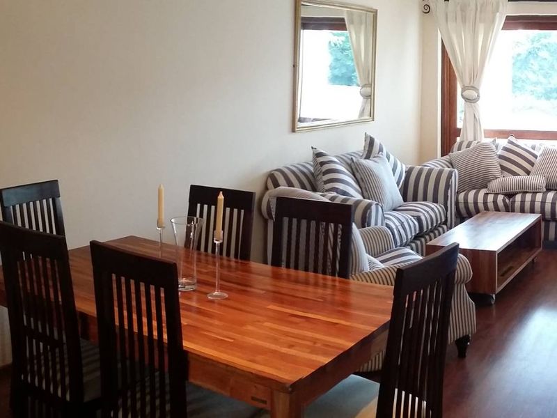 SPACIOUS 2 BED FULLY FURNISHED APARTMENT - Photo 4