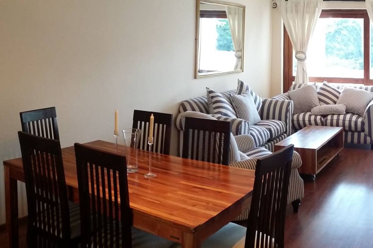 SPACIOUS 2 BED FULLY FURNISHED APARTMENT - Photo 4