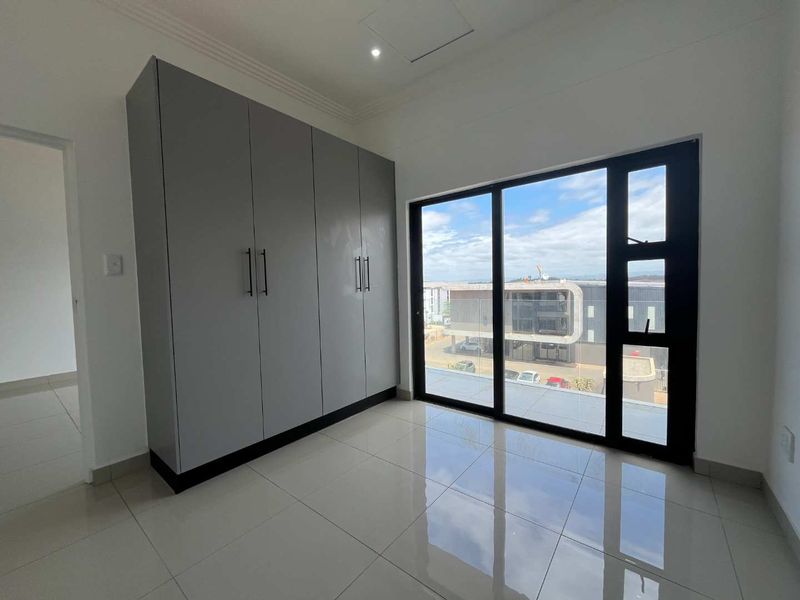 Modern 2-Bedroom Apartment for Ren - Photo 5