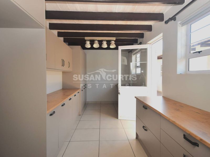 Spaciouse family house with a flat and washroom - Photo 8