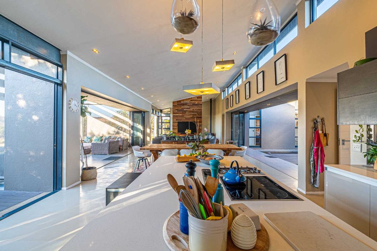 Family Retreat in Monaghan Farms - Photo 4