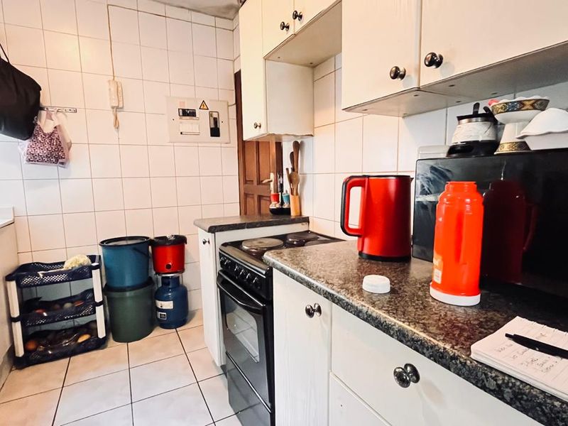 Home for Small Family or Investor! - Photo 2