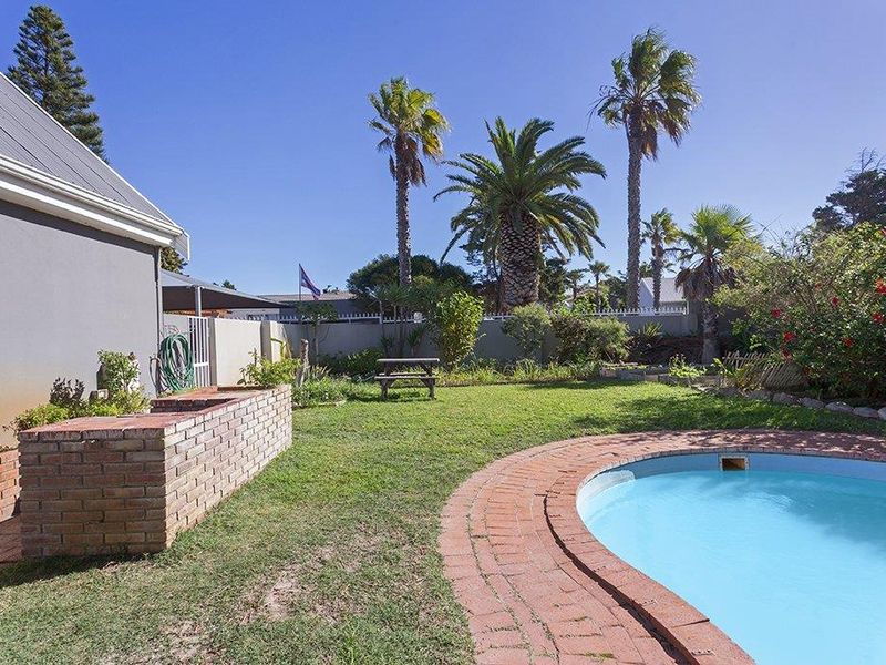 Prime Location, Family Home,Work from home !!! - Photo 4