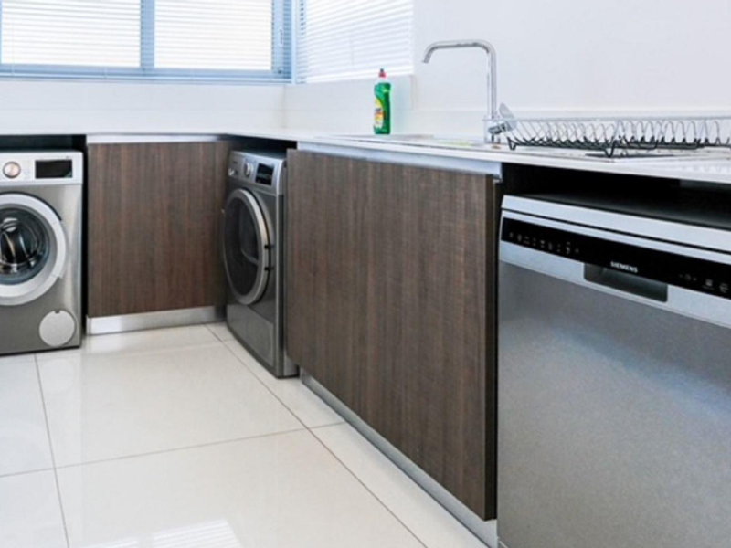 Three-bedroom House in Highland Gate - Photo 4