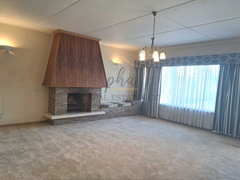 4 Bedr Family home with pool for sale in Walvis Bay for N$2 950 000.00 - Photo 6