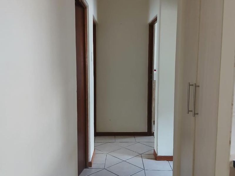 3 bedrooms house for sale in Heatherview Ext 27, Pretoria North - Photo 10