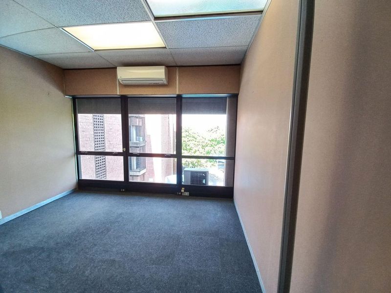 877m2 Alrode Office To Let - Photo 9