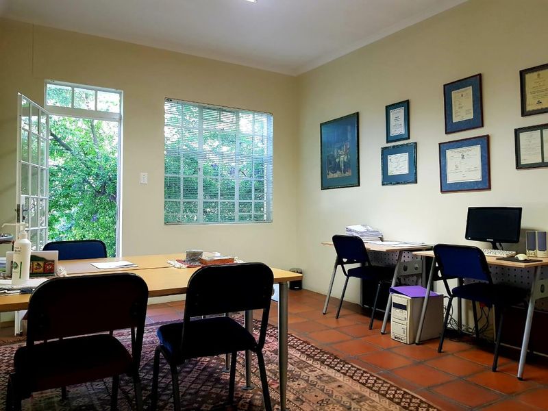 7 Bedroom House For Sale In Klein Windhoek - Photo 5