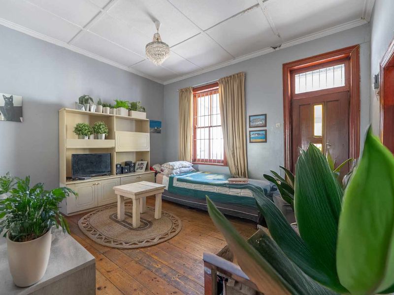 Renovators Dream Home - Photo 4