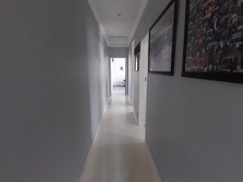 Explore Sophistication: 5-Bedroom Entertainment Escape! - Photo 6