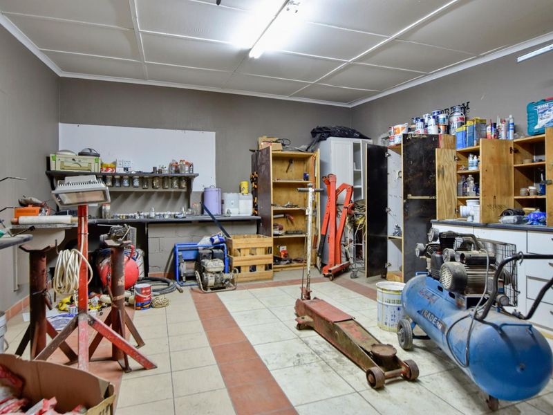 Industrial Area, Swakopmund:  Warehouse is for Sale - Photo 6